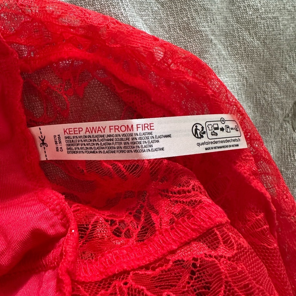 Free People Intimately Red Lace Camisole Size XS NWOT - Picture 5 of 5